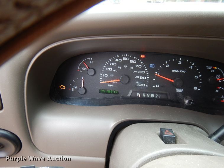 image for item FW9929 2003 Ford Excursion XLT  SUV