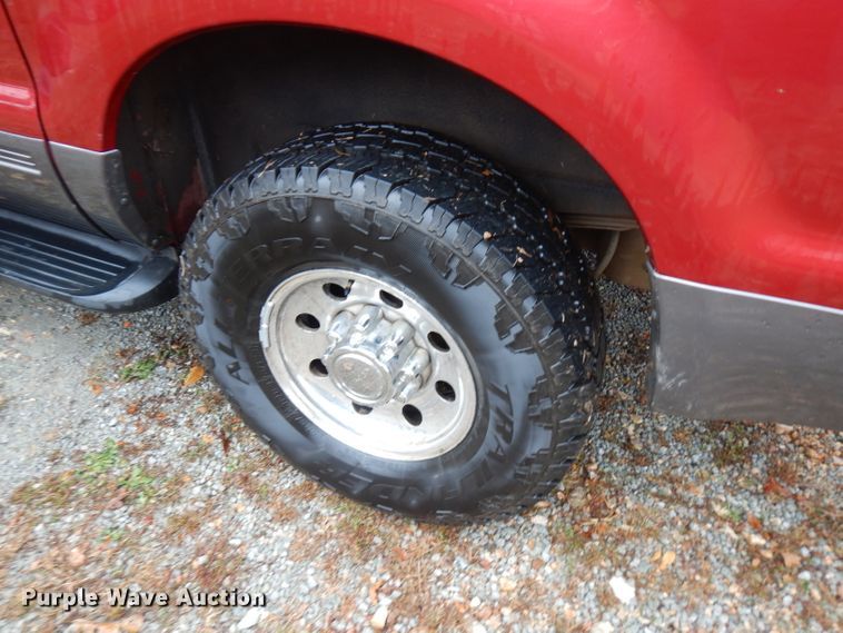 image for item FW9929 2003 Ford Excursion XLT  SUV