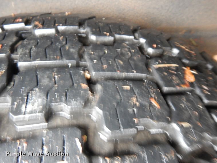 image for item FW9929 2003 Ford Excursion XLT  SUV