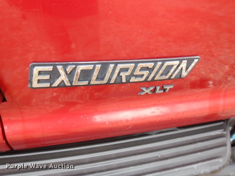 image for item FW9929 2003 Ford Excursion XLT  SUV