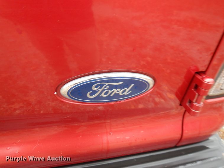 image for item FW9929 2003 Ford Excursion XLT  SUV