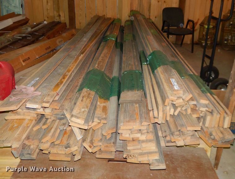 image for item FW9935 Approximately 200 pieces of wood