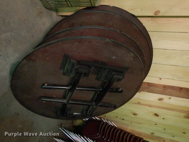 image for item FW9936 (5) round folding tables