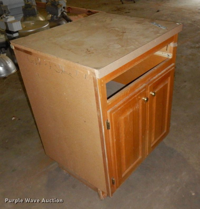 image for item FW9938 (16) cabinets