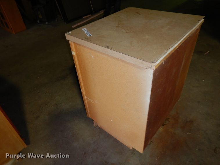 image for item FW9938 (16) cabinets