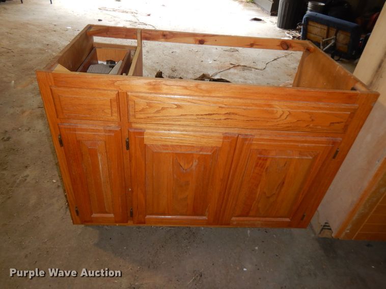 image for item FW9938 (16) cabinets