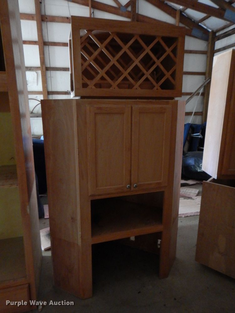 image for item FW9938 (16) cabinets