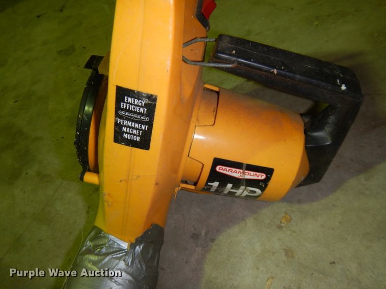 image for item FW9939 Lawn and garden equipment