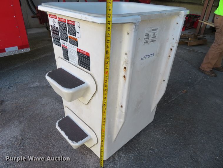 image for item GI9234 2015 Altec aerial man basket