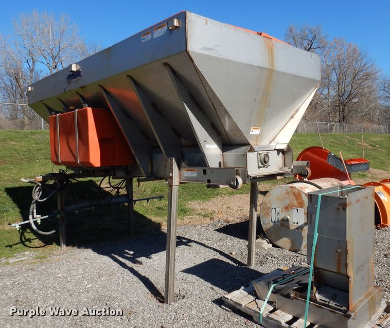 image for item GJ9639 Henke stainless steel spreader