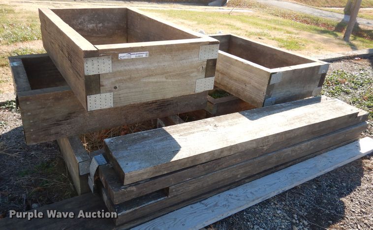 image for item GJ9654 Lawn and garden equipment