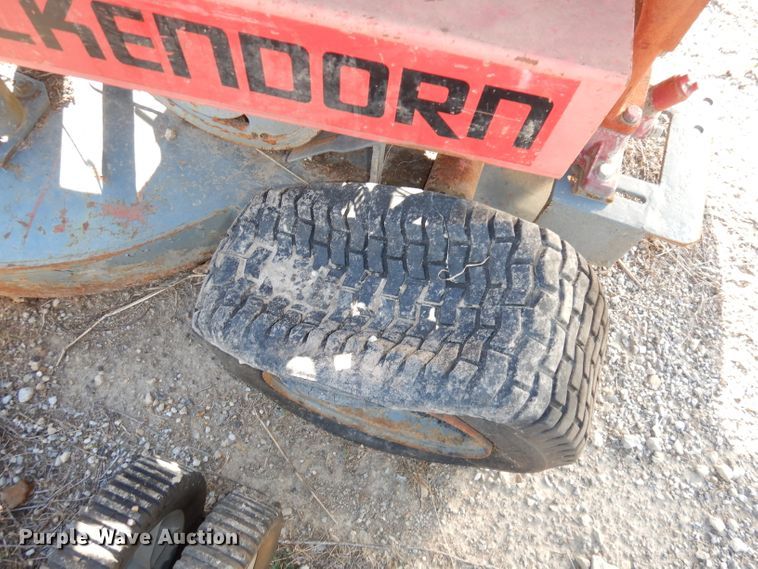 image for item GJ9660 Lawn and garden equipment