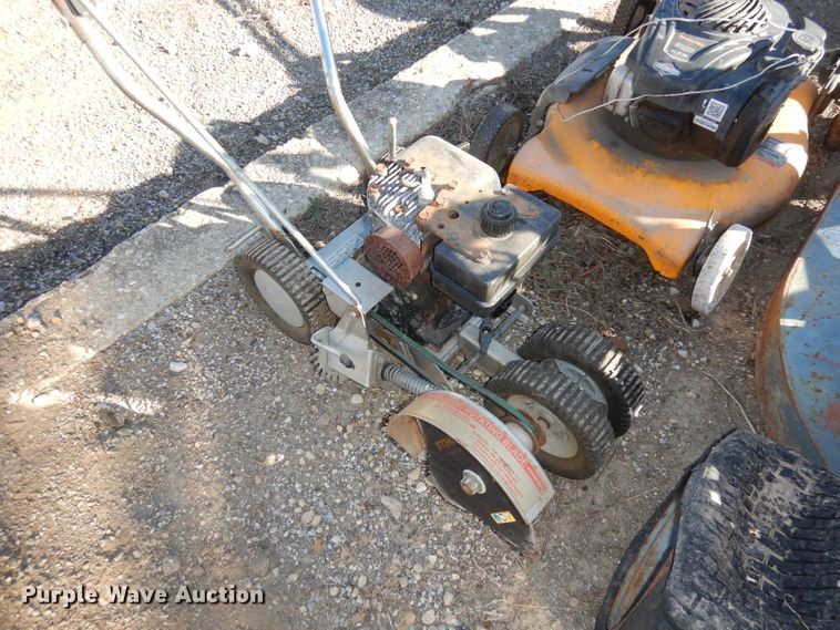 image for item GJ9660 Lawn and garden equipment