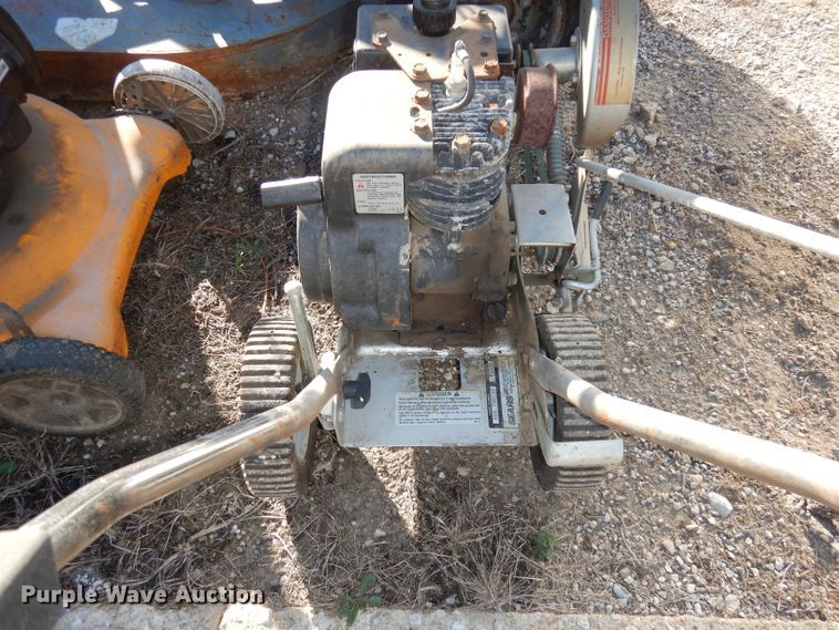 image for item GJ9660 Lawn and garden equipment