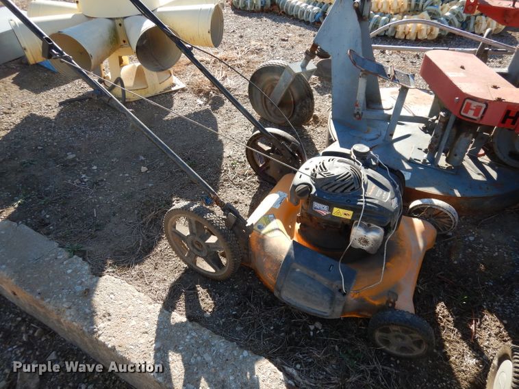 image for item GJ9660 Lawn and garden equipment