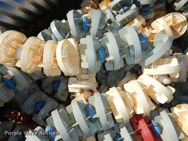 image for item GJ9662 Approximately 6 swimming pool lane buoys