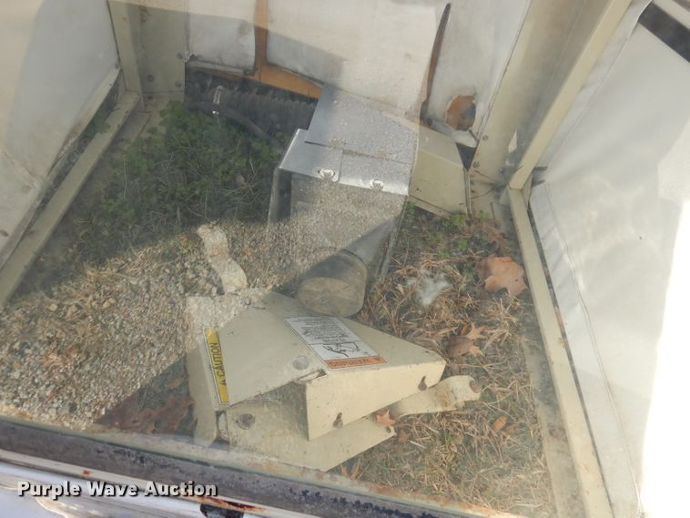 image for item GJ9664 Grasshopper mower cab