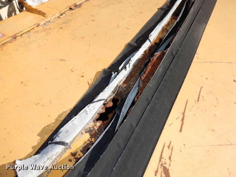 image for item GJ9665 MB 76"W skid steer broom