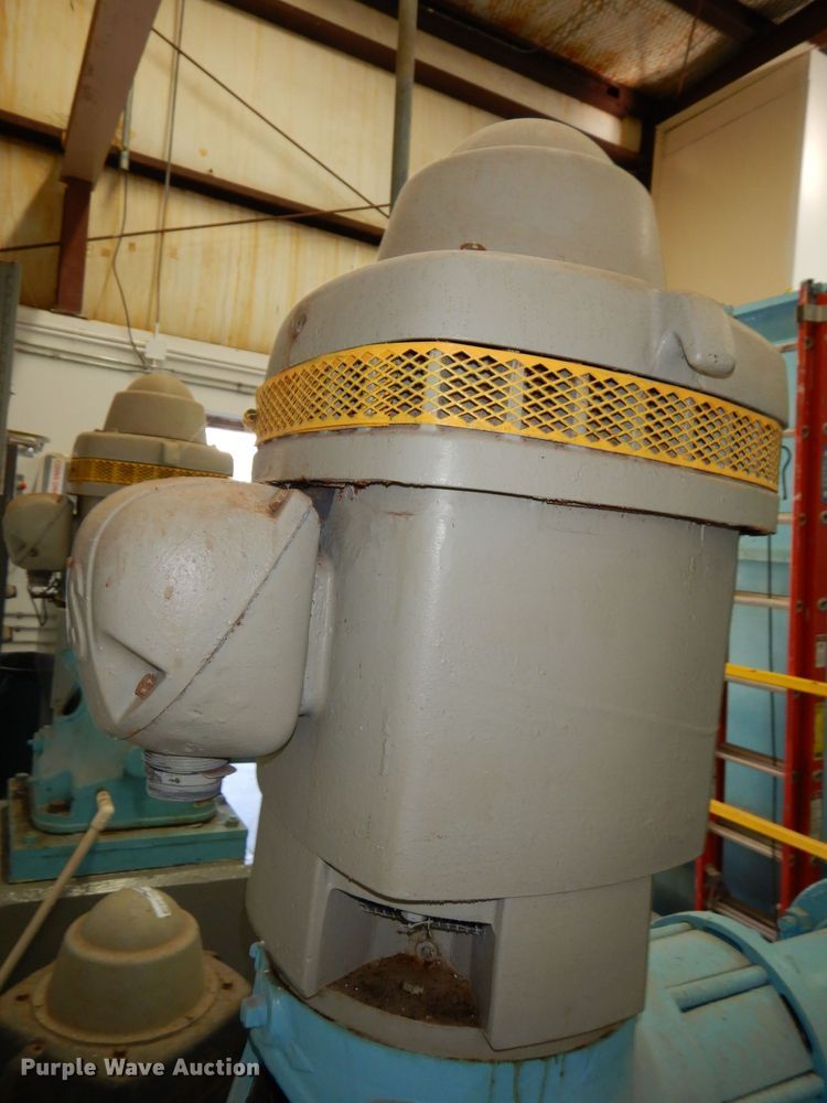 image for item GJ9672 Vertical motor high thrust water pump