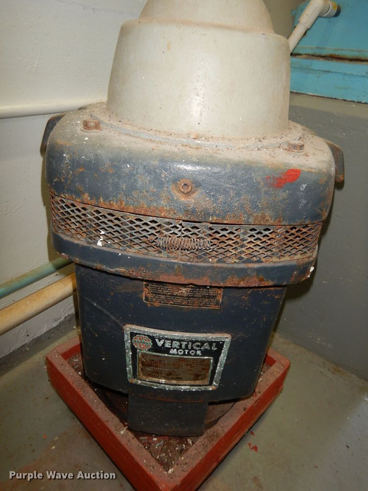 image for item GJ9673 Vertical motor high thrust water pump