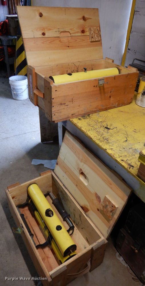 image for item GQ9877 (2) Tippmann post drivers