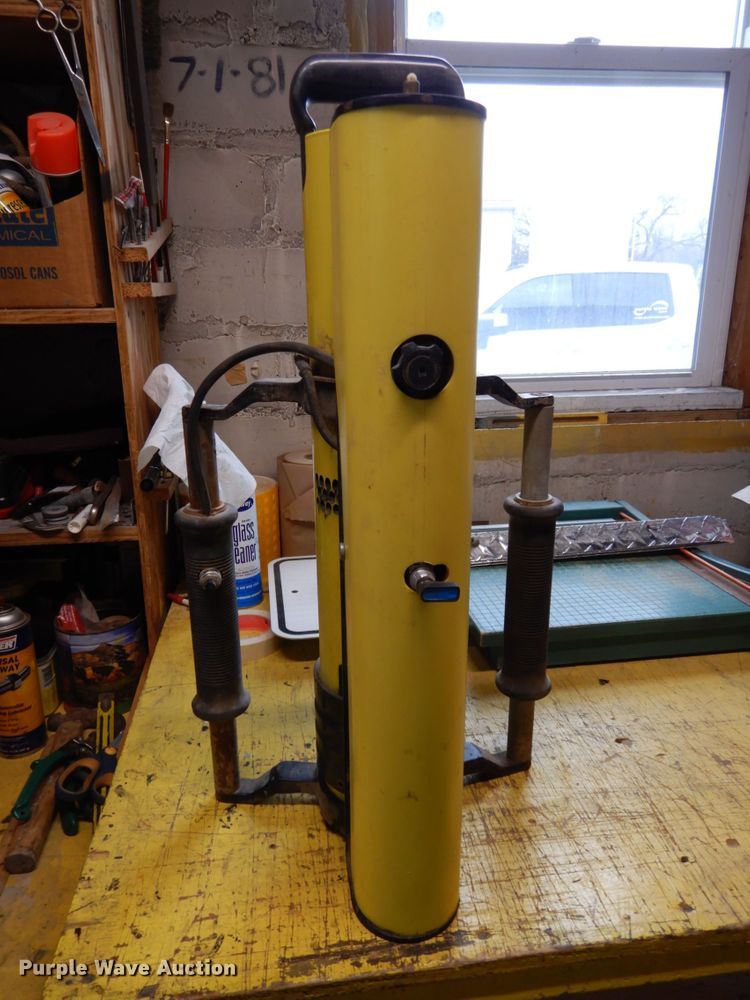 image for item GQ9877 (2) Tippmann post drivers