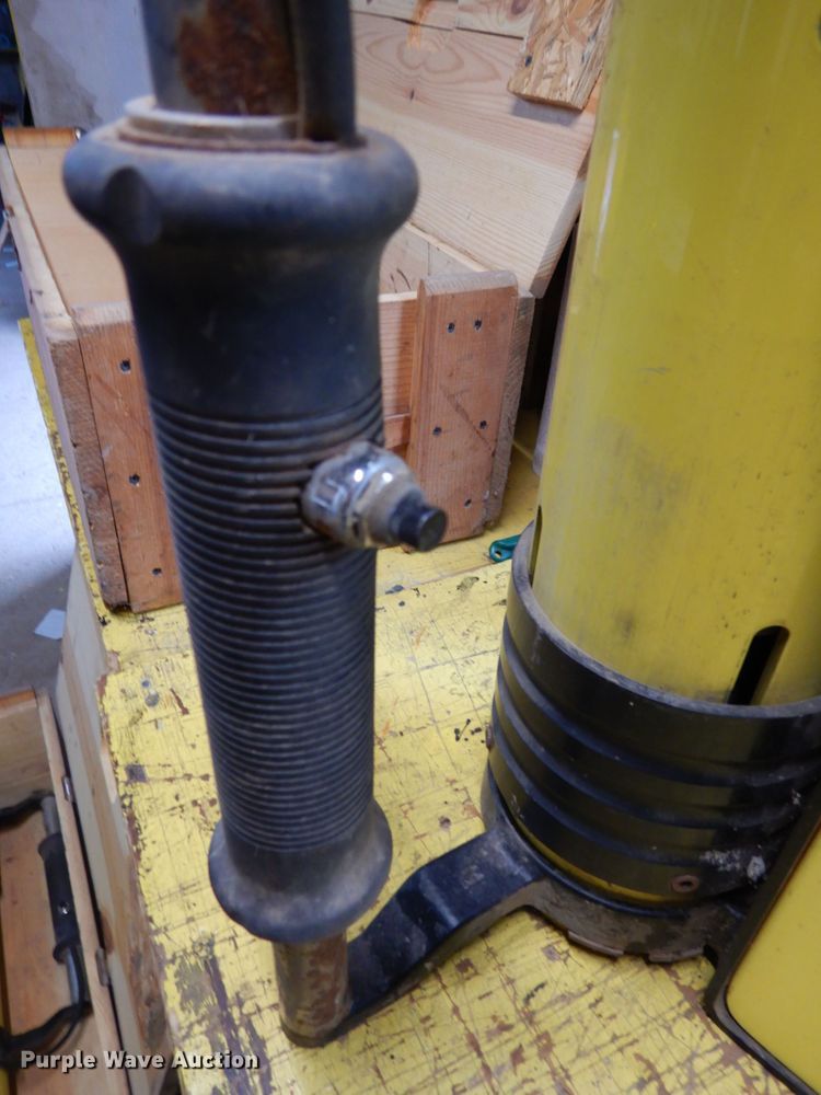 image for item GQ9877 (2) Tippmann post drivers