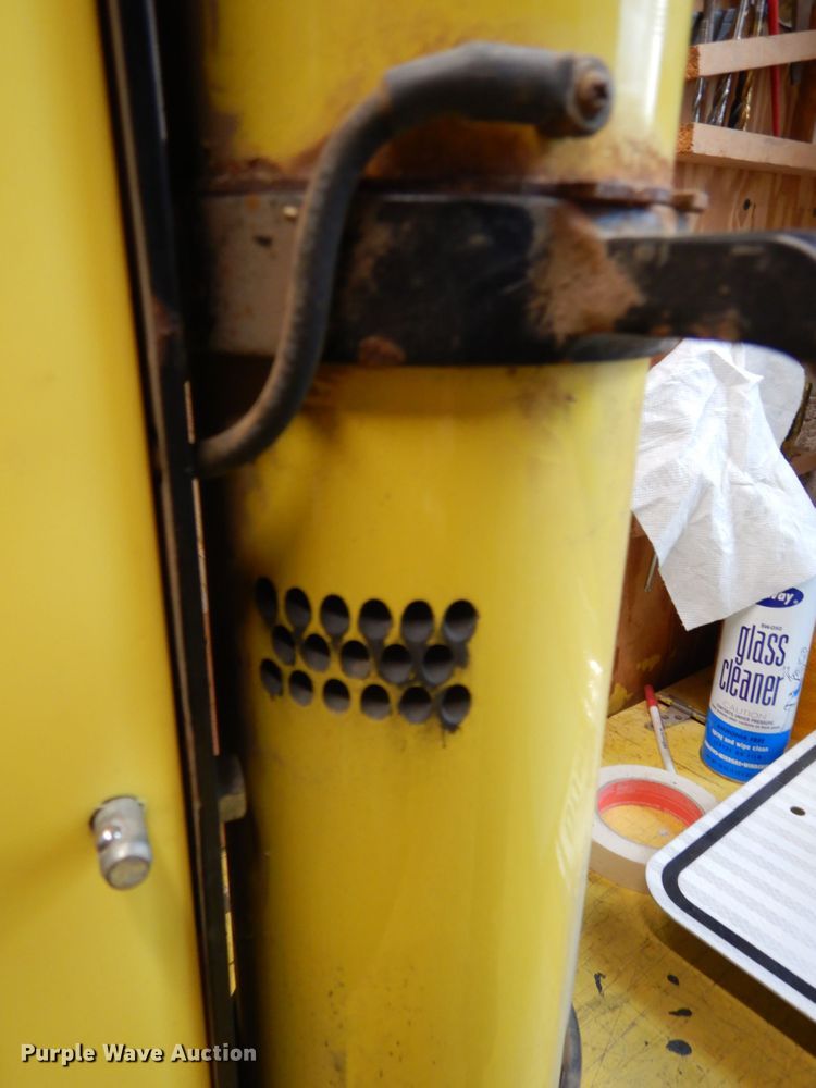 image for item GQ9877 (2) Tippmann post drivers