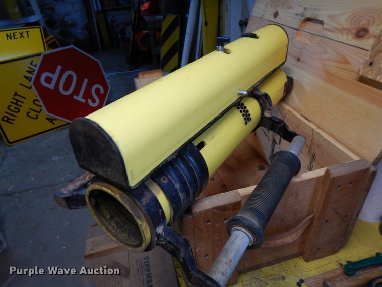 image for item GQ9877 (2) Tippmann post drivers