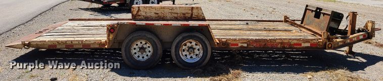 image for item GY9477 2000 Towmaster utility trailer
