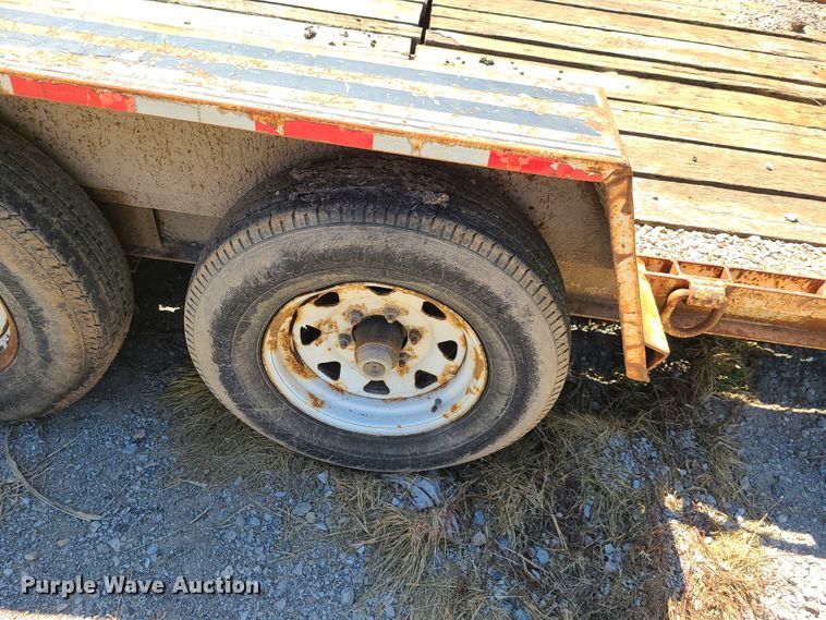 image for item GY9477 2000 Towmaster utility trailer
