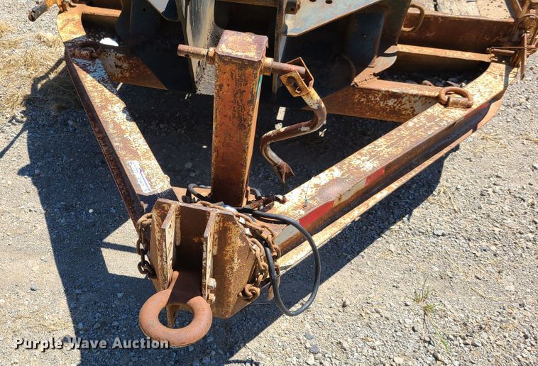 image for item GY9477 2000 Towmaster utility trailer