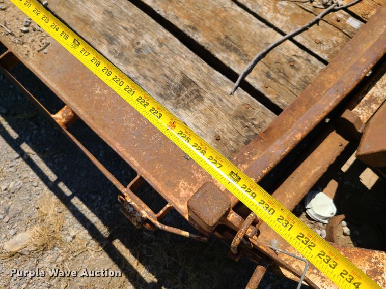 image for item GY9477 2000 Towmaster utility trailer