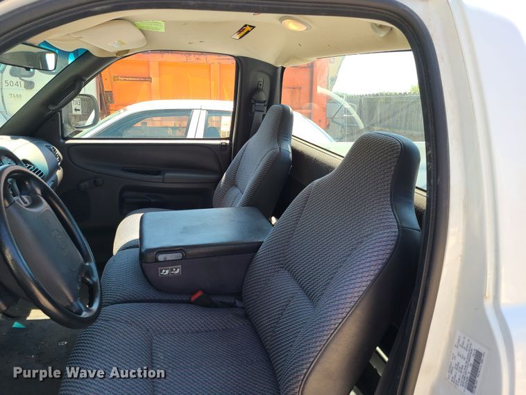 image for item GY9487 2000 Dodge Ram 1500  pickup truck