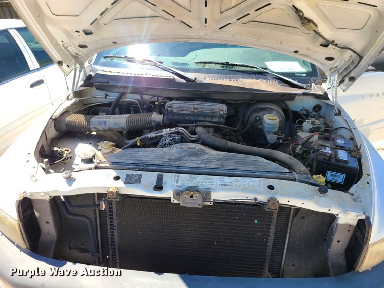 image for item GY9487 2000 Dodge Ram 1500  pickup truck