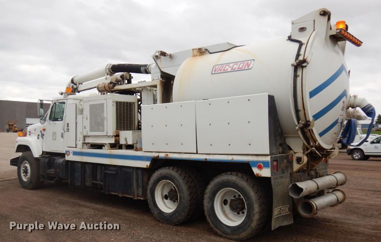 image for item HD9139 1999 International 2554  sewer jetter truck