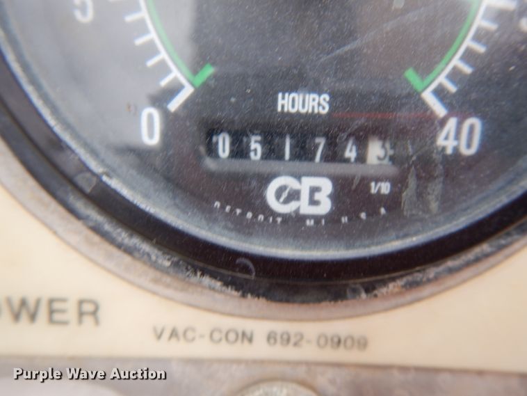 image for item HD9139 1999 International 2554  sewer jetter truck