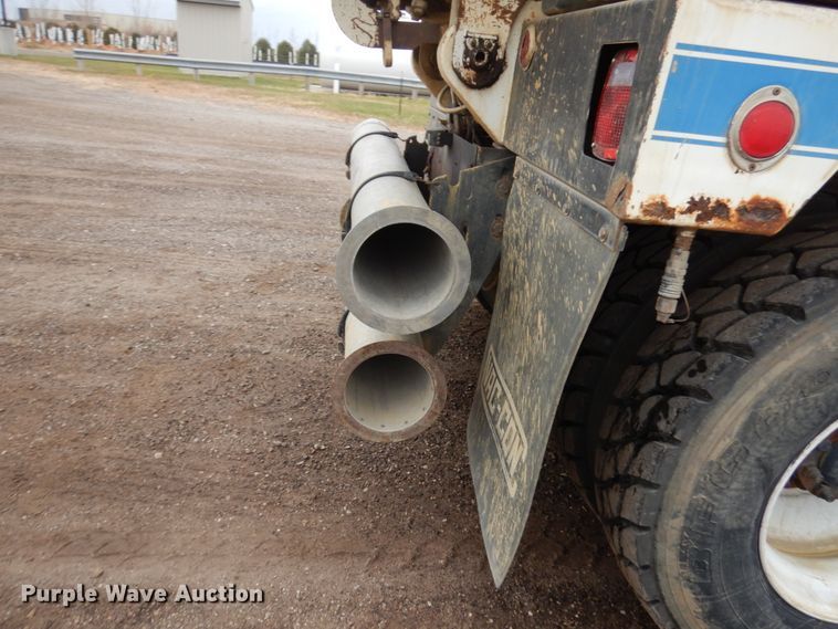 image for item HD9139 1999 International 2554  sewer jetter truck