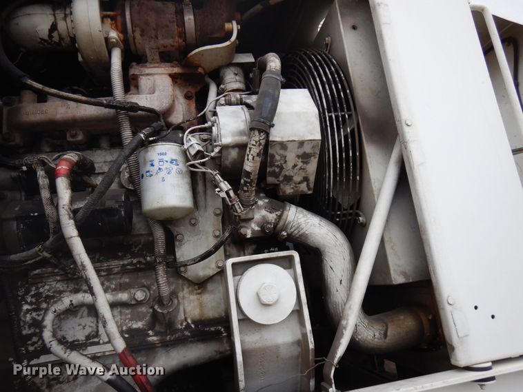 image for item HD9139 1999 International 2554  sewer jetter truck