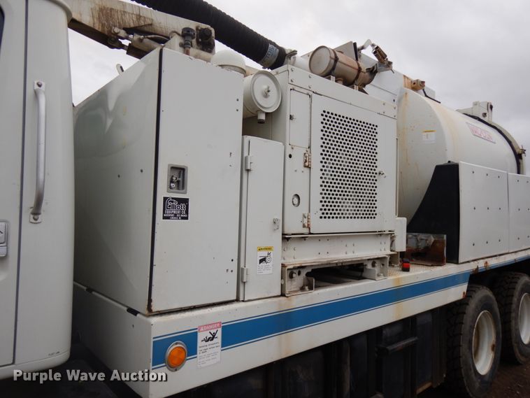 image for item HD9139 1999 International 2554  sewer jetter truck