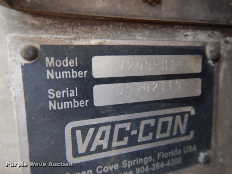 image for item HD9139 1999 International 2554  sewer jetter truck