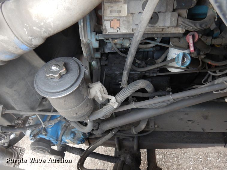 image for item HD9139 1999 International 2554  sewer jetter truck