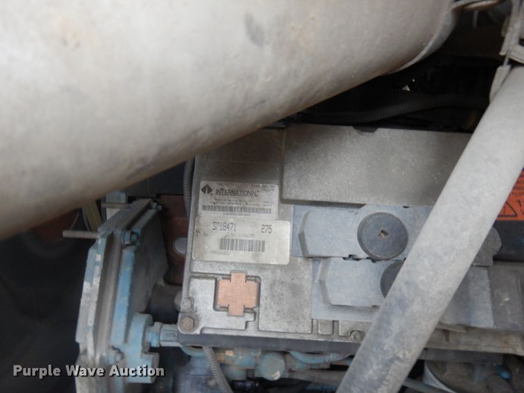 image for item HD9139 1999 International 2554  sewer jetter truck