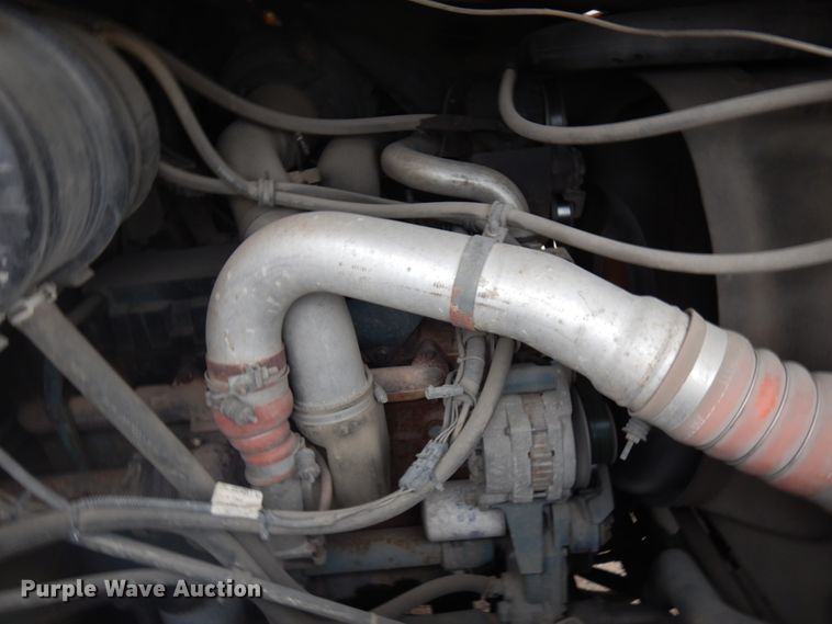 image for item HD9139 1999 International 2554  sewer jetter truck