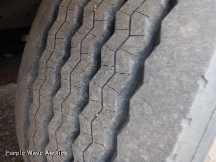 image for item HD9139 1999 International 2554  sewer jetter truck