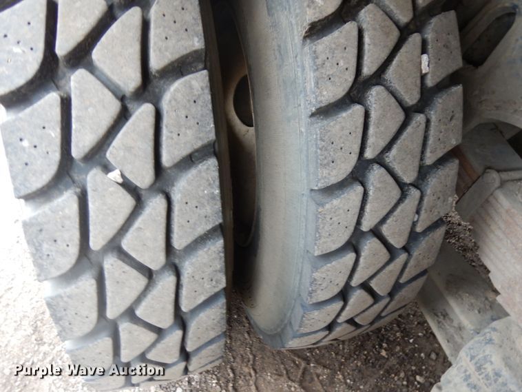 image for item HD9139 1999 International 2554  sewer jetter truck