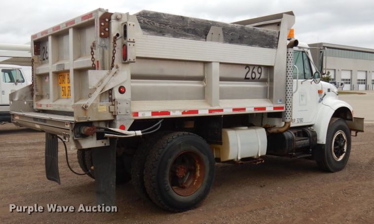 image for item HD9140 1998 International 4700  dump truck