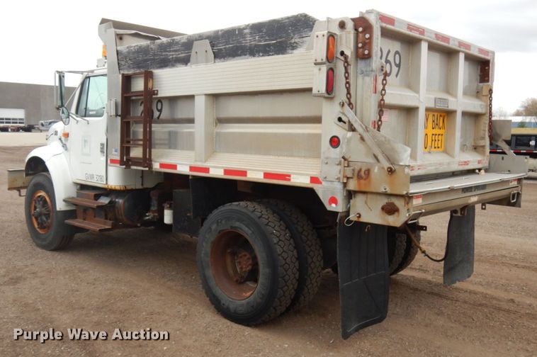 image for item HD9140 1998 International 4700  dump truck