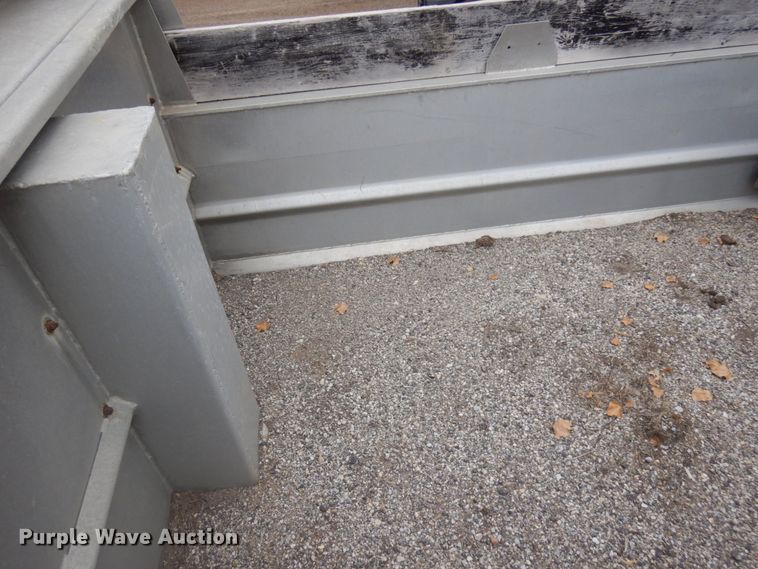 image for item HD9140 1998 International 4700  dump truck