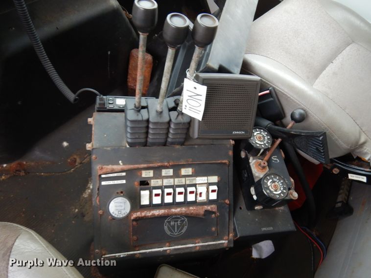 image for item HD9140 1998 International 4700  dump truck